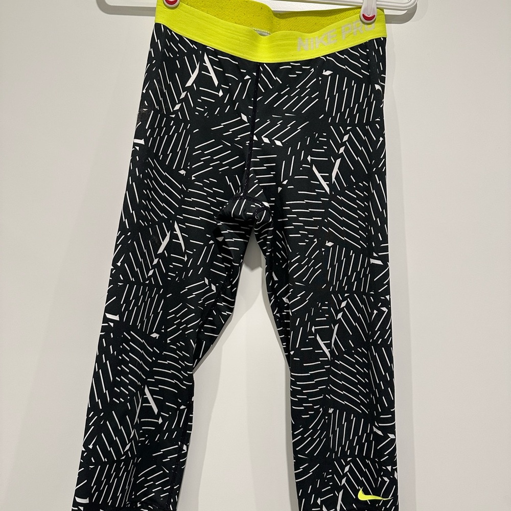 Nike Black and Yellow Patterned Leggings